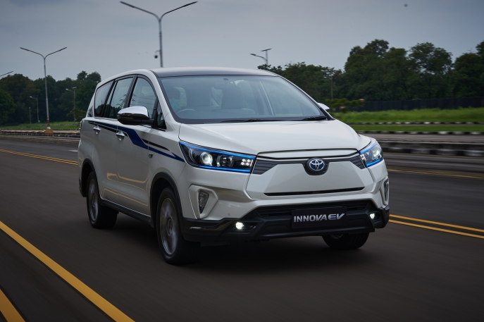 Perkuat Komitmen Ramah Lingkungan, Toyota Perkenalkan Kijang Innova EV Concept  dan Terapkan Standar Emisi Euro 4 Pada Kendaraan Diesel