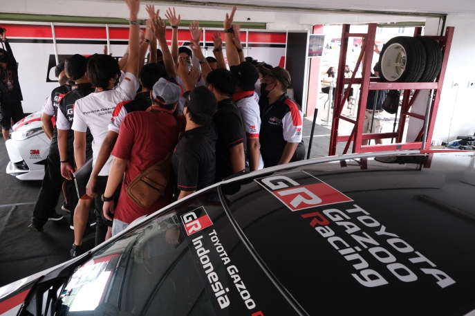 Indonesian Sentul Series of Motorsport 2022 Jalani Musim Balap Perdana, Tim TOYOTA GAZOO Racing Indonesia Sapu Bersih Poin Maksimal di Seri Pembuka Kejurnas ITCR Max 1.600 dan Raih Podium Ketiga Kejurnas ITCR 1.200.