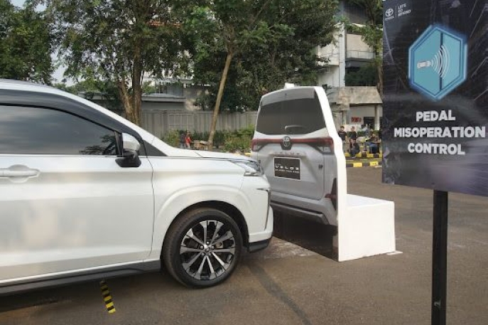 Toyota Media Experience Bermodalkan Apresiasi Tinggi Dari Masyarakat, Toyota Ajak Jurnalis Jajal Langsung Teknologi Toyota Safety Sense dan T Intouch pada All New Veloz di SAFE JAKARTA