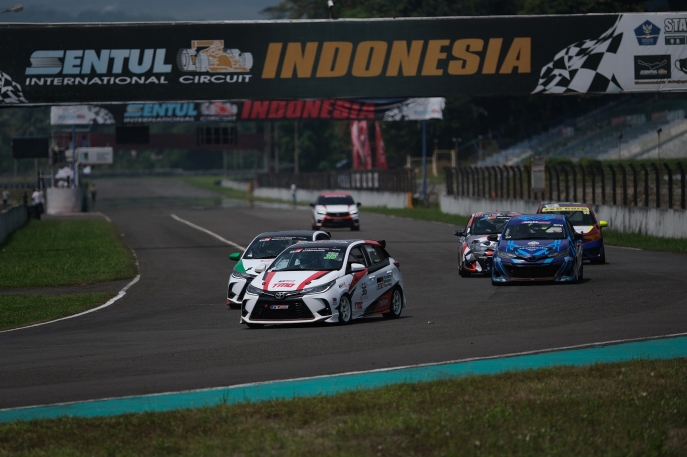 Indonesian Sentul Series of Motorsport 2022 Lengkapi Keberhasilan Pereli di Kejurnas Rally 2022, TOYOTA GAZOO Racing Indonesia Sapu Bersih Podium Pertama Seri ke-3 Kejurnas ITCR Max 1.600 dan ITCR 1.200 di hari yang sama