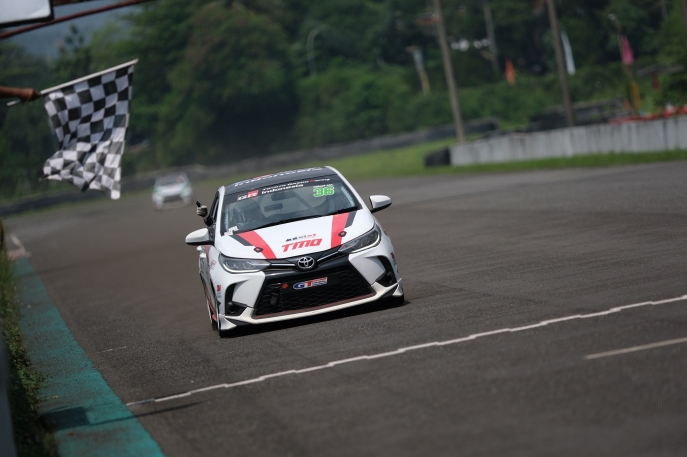 Indonesian Sentul Series of Motorsport 2022 Lengkapi Keberhasilan Pereli di Kejurnas Rally 2022, TOYOTA GAZOO Racing Indonesia Sapu Bersih Podium Pertama Seri ke-3 Kejurnas ITCR Max 1.600 dan ITCR 1.200 di hari yang sama