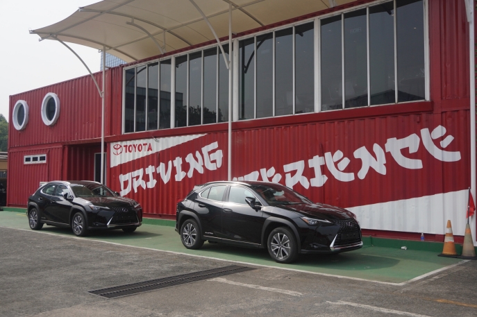 Pengenalan Berkendara Lexus UX300e Sebagai Official Car KTT G20