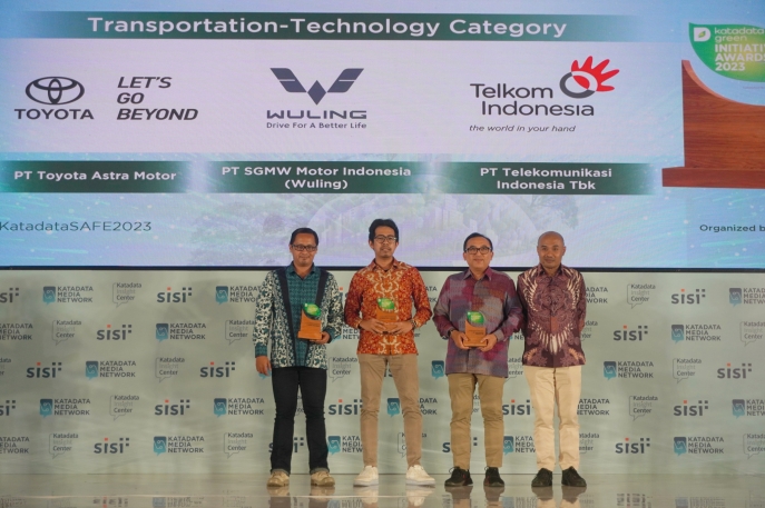 PT Toyota-Astra Motor (TAM) Raih Penghargaan “Katadata Green Initiative Award”