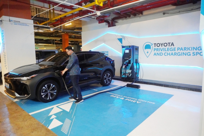 Toyota Bangun Ekosistem Menyeluruh Guna Dukung Mobilitas Kendaraan Elektrifikasi dan Meningkatkan Partisipasi Masyarakat dalam Menekan Emisi Karbon 