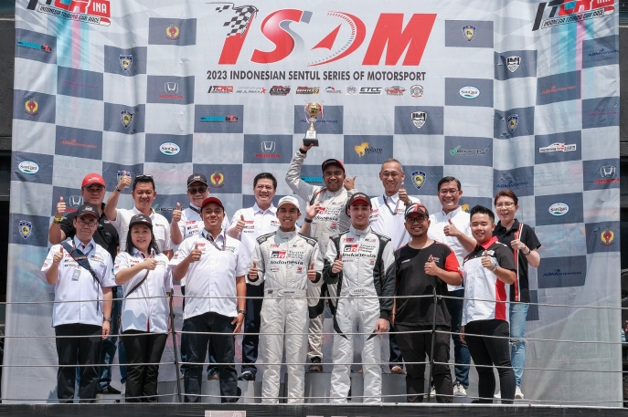 TOYOTA GAZOO Racing Indonesia Adds to Trophy Collection: Successfully Retains National Champion Titles in ITCR 1,600 Max and National Team Champion in ITCR 1,200 at Indonesia Sentul Series of Motorsport (ISSOM) 2023