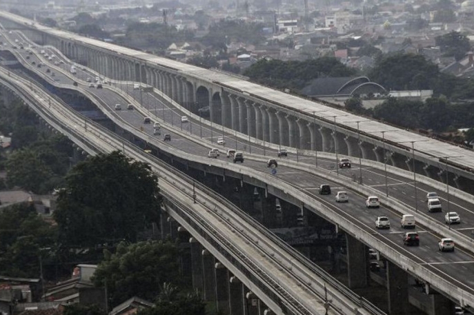 Wajib Hati-hati Saat Mengemudi Mobil di Jalan Tol Layang Untuk Keamanan dan Kenyamanan Bersama