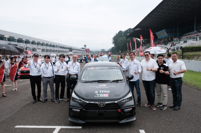 All New Agya GR Sport Langsung Gas Pol, TOYOTA GAZOO Racing Indonesia Raih Podium Juara 1 di Seri Pembuka Kejurnas ITCR 1.200 ISSOM 2024