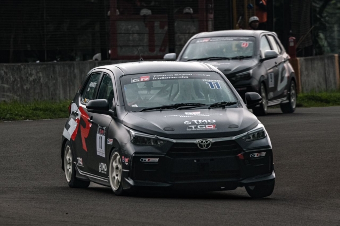 All New Agya GR Sport Langsung Gas Pol, TOYOTA GAZOO Racing Indonesia Raih Podium Juara 1 di Seri Pembuka Kejurnas ITCR 1.200 ISSOM 2024