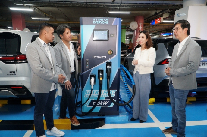 Semakin Manjakan Customer Pengguna Kendaraan Elektrifikasi: Toyota Memperluas Jaringan Charging Station di Banyak Lokasi Strategis Untuk Mendukung Mobilitas Pengguna BEV dan PHEV Toyota