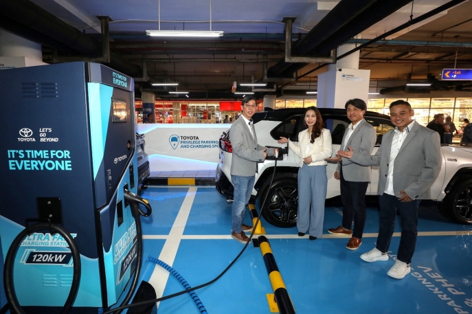 Semakin Manjakan Customer Pengguna Kendaraan Elektrifikasi: Toyota Memperluas Jaringan Charging Station di Banyak Lokasi Strategis Untuk Mendukung Mobilitas Pengguna BEV dan PHEV Toyota