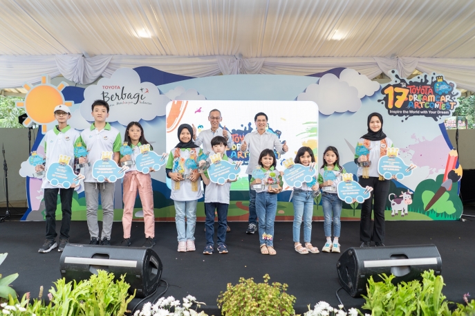 Kado Istimewa di Bulan Kemerdekaan, Karya Anak Bangsa Indonesia Berhasil Menjadi Pemenang Utama pada Ajang Global Toyota Dream Car Art Contest ke-17 di Jepang