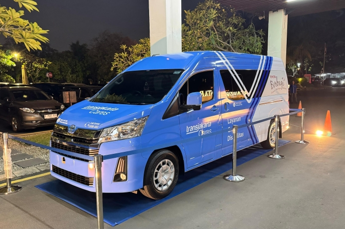 Sediakan Solusi Mobilitas yang Inklusif bagi Semua Orang, Toyota Memberikan Satu Unit Toyota HiAce Premio kepada Transjakarta Untuk Mendukung Mobilitas Penyandang Disabilitas