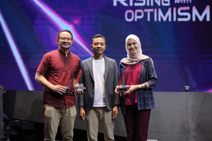 Otomotif Award 2025:  Tiga Hybrid EV Toyota Raih Penghargaan Terbaik dan Debut Hilux Rangga Langsung Mendapatkan Sambutan Hangat 