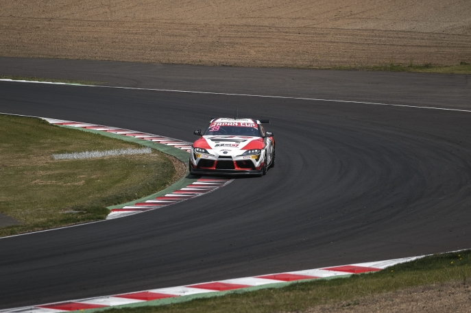 TOYOTA GAZOO Racing Indonesia Langsung Buka Musim Balap Regional dengan Dua Kemenangan di GT World Challenge Asia Japan Cup 2025 Kelas GT4