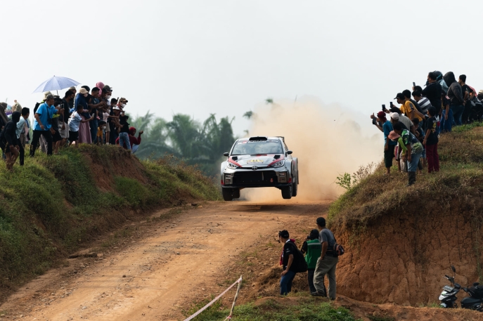 Sorak Sorai Masyarakat Sumatera Utara Warnai Podium Pertama  Debut GR Yaris Rally2 di Kejurnas Rally Seri Ke-2 Sumatera Utara 2025