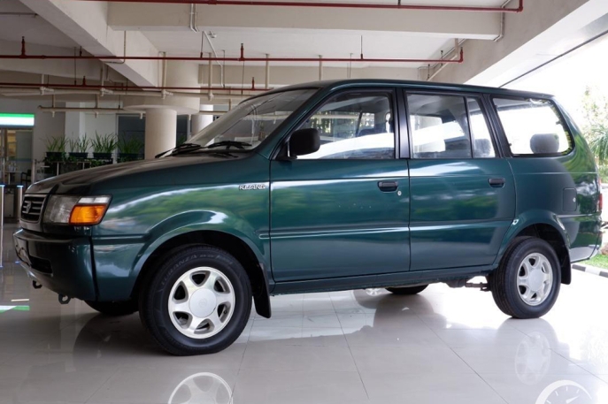 48 Tahun Toyota Kijang: Memang Tiada Duanya, Kisah Mobil Niaga Pick-Up yang Bertransformasi Menjadi MPV Premium, Canggih dan Ramah Lingkungan