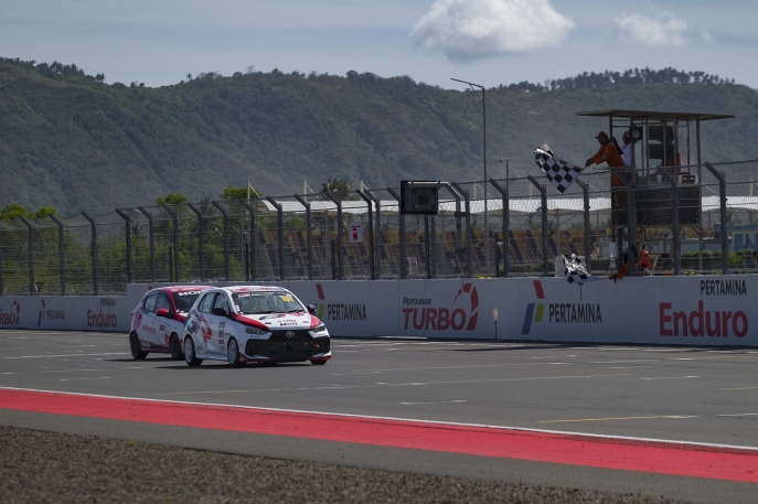 Double Race Weekend:  TOYOTA GAZOO Racing Indonesia Konsisten Naik Podium di Kejurnas Indonesia Touring Car Race 1200 Seri ke-1 dan MLDSPOT Autokhana Kejurnas Slalom Seri ke-2