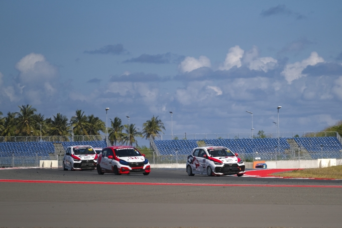 Double Race Weekend:  TOYOTA GAZOO Racing Indonesia Konsisten Naik Podium di Kejurnas Indonesia Touring Car Race 1200 Seri ke-1 dan MLDSPOT Autokhana Kejurnas Slalom Seri ke-2