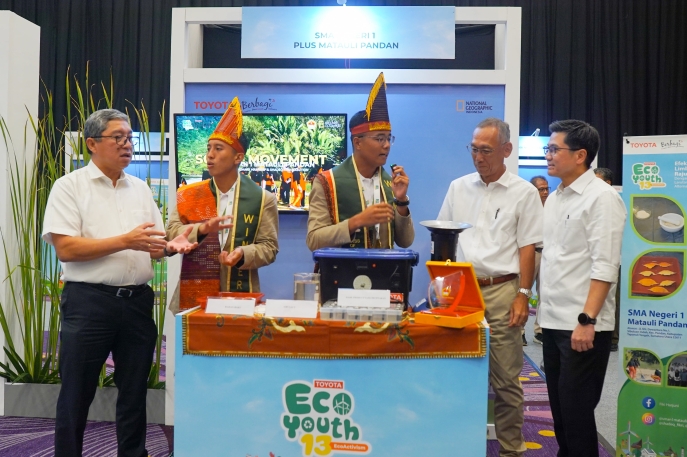 Awarding Toyota Eco Youth (TEY) Ke-13  Generasi Muda Cahaya Indonesia: Menyinari Masa Depan Hijau Lewat Aksi Nyata