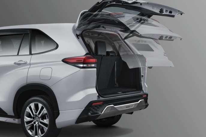 New Kijang Innova Zenix Tingkatkan Comfort, Safety, dan Layanan  Real Time Connectivity