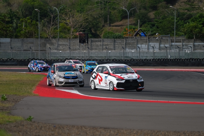 TOYOTA GAZOO Racing Indonesia Kembali Raih Double Podium di Kejurnas ITCR 1200 2025 Seri Ke-3 & Ke-4