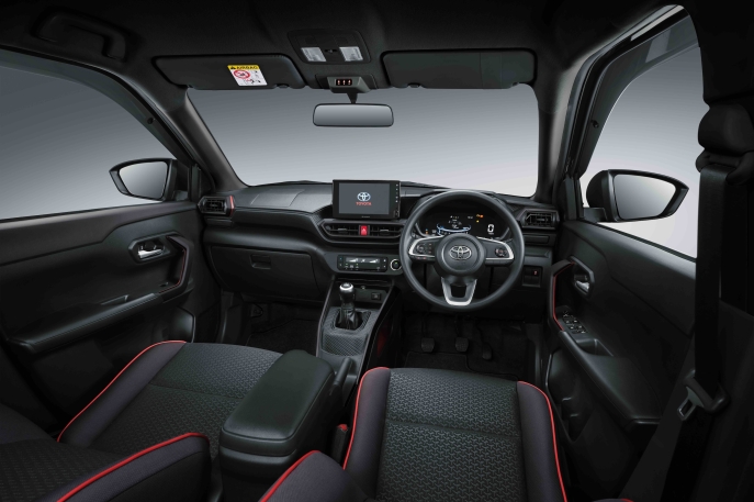 Improvement New Raize: Sentuhan GAZOO Racing pada Varian 1.0T Pertegas Tampilan yang Sporty dan Fun to Drive, Varian 1.2 Berikan Value for Money Paling Tinggi di Segmen Low SUV