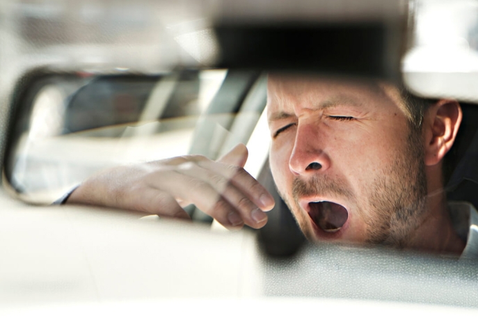 Microsleep Dapat Memicu Kecelakaan Saat Balik dari Libur Nataru, Solusinya Hanya Satu!