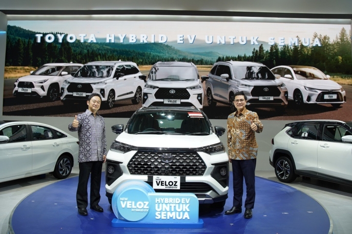 55 Tahun Toyota Ada untuk Indonesia: Toyota Luncurkan Berbagai Lini Hybrid EV Terbaru yang Semakin Terjangkau di IIMS 2026