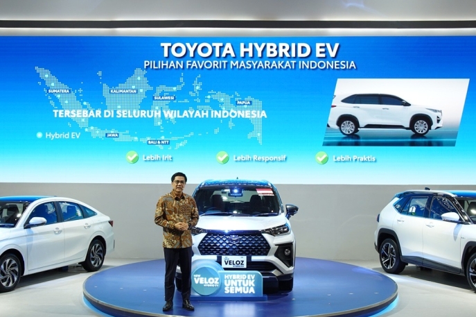 55 Tahun Toyota Ada untuk Indonesia: Toyota Luncurkan Berbagai Lini Hybrid EV Terbaru yang Semakin Terjangkau di IIMS 2026
