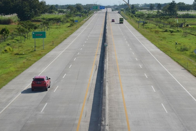 Mitos atau Fakta, Mengemudi di Jalan Beton Lebih Sulit Daripada di Jalan Aspal?