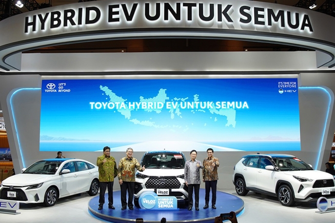 Daftar Mobil Hybrid Toyota di IIMS 2026, Kendaraan Elektrifikasi Paling Relevan dan Populer Saat Ini dengan Harga Makin Terjangkau
