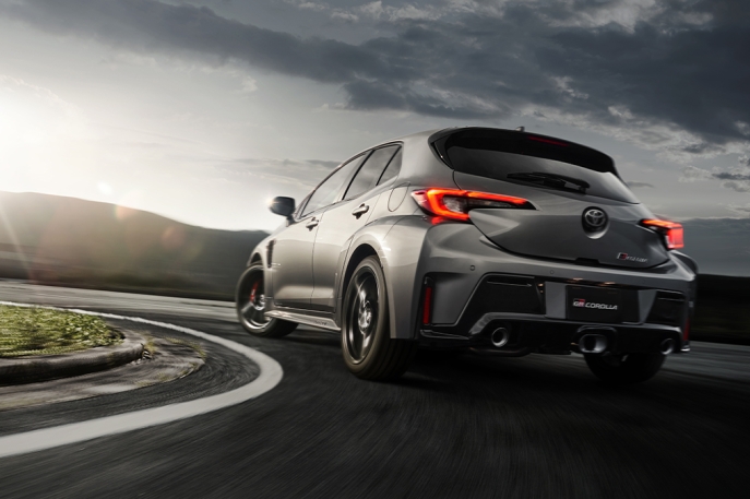 New GR Corolla: Hot Family-Hatchback dengan Citarasa Race Car, Peningkatan Performa dan Handling Siap Pacu Adrenalin di Sirkuit Balap