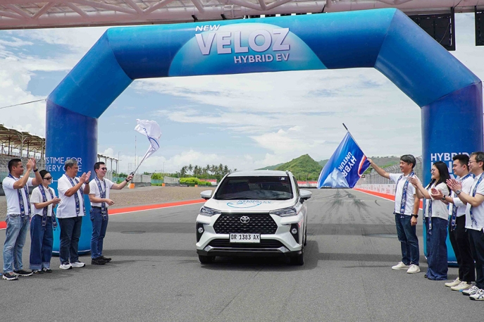 Profil New Veloz Hybrid EV Tipe Q yang Sukses Menjalankan Ekspedisi “Veloz Hybrid EV Lintas Nusa”
