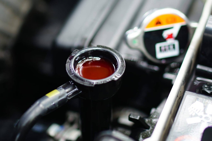 Waspada Tanda-tanda Radiator Mobil Rusak yang Bisa Bikin Mesin Overheat