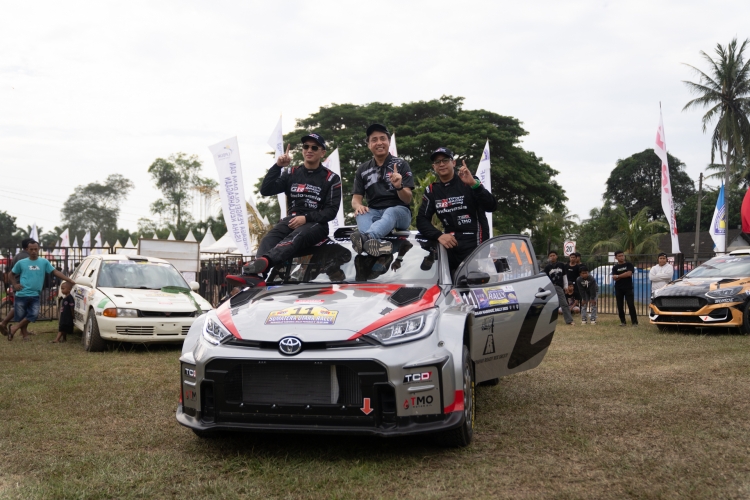 Sorak Sorai Masyarakat Sumatera Utara Warnai Podium Pertama  Debut GR Yaris Rally2 di Kejurnas Rally Seri Ke-2 Sumatera Utara 2025