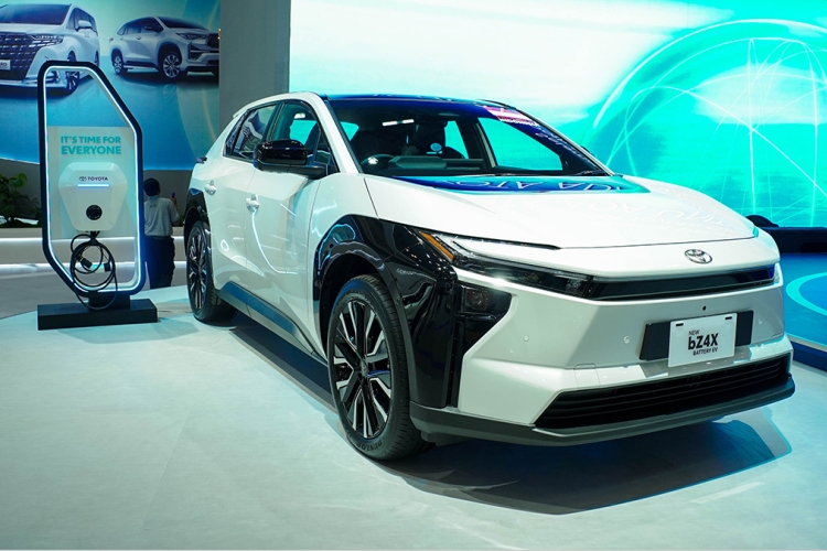 IIMS 2026: Harga Semakin Terjangkau, New bZ4X Membawa Sentuhan pada Eksterior dan Interior, Diperkuat Peningkatan Performa dan Jarak Tempuh