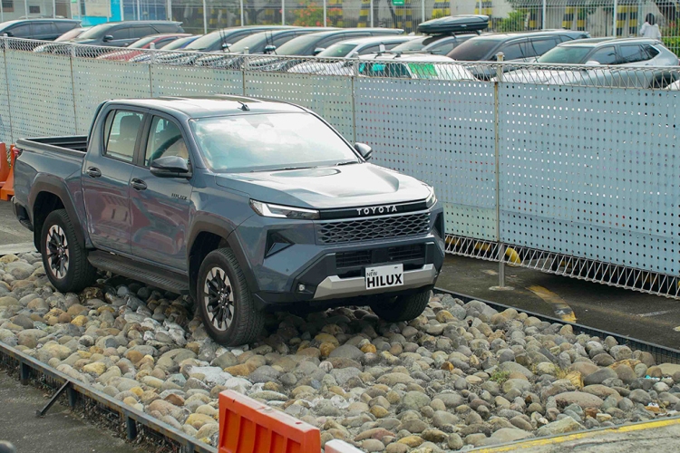 New Hilux 2.8 Diesel 4x4: Punya 3 Pilihan Tipe D-Cab dan 1 Tipe S-Cab yang Semakin Powerful dan Sesuai Kebutuhan Pelanggan