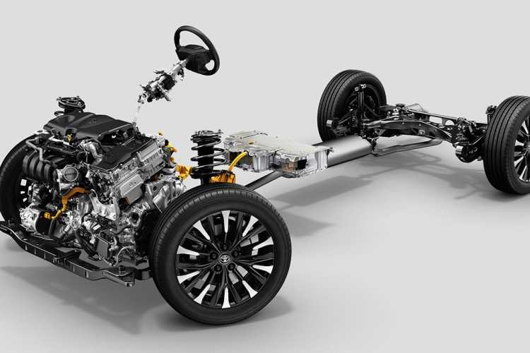 Sebab Pelanggan Tidak Perlu Ragu Kualitas dan Daya Tahan Baterai Mobil Hybrid Toyota