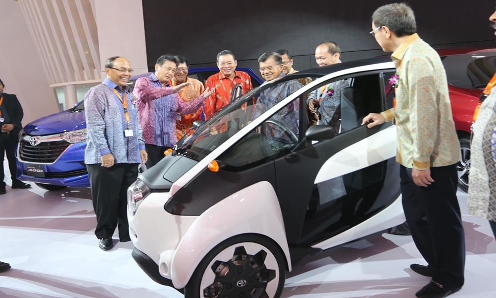 Tampil di GIIAS 2015, Toyota Astra Motor Pertegas Komitmen Untuk Pelanggan dan Industri