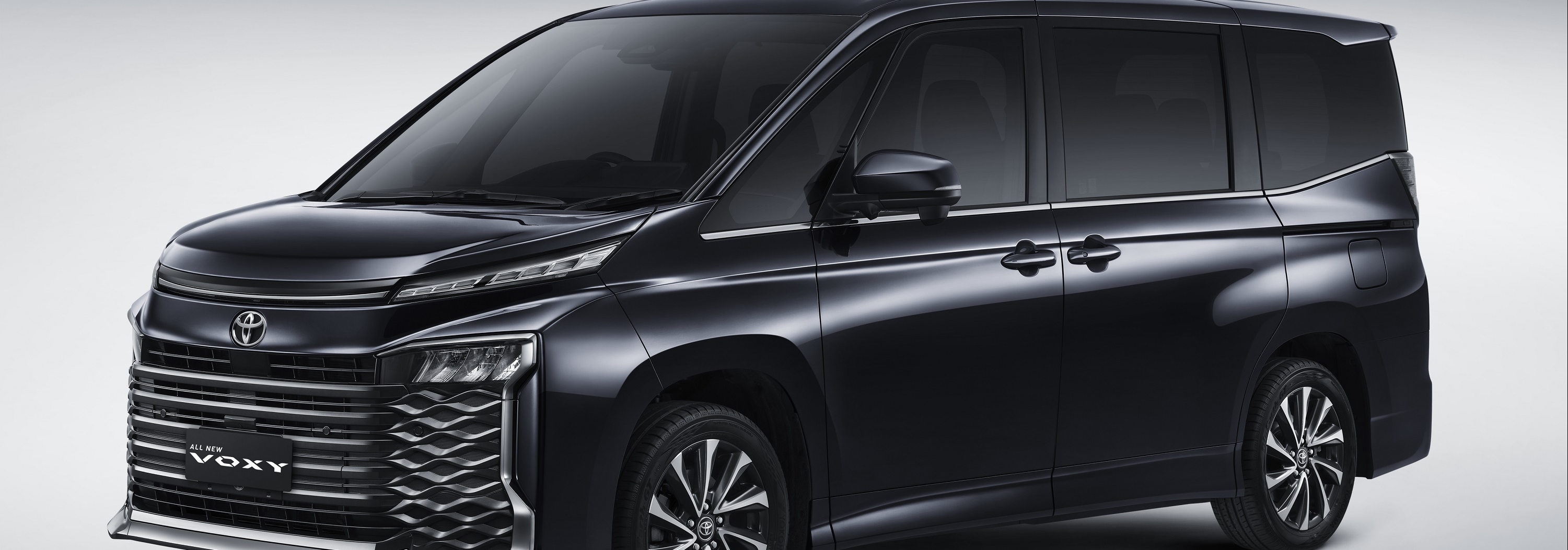 Berubah Total, MPV Premium All New Voxy Hadir Dengan Platform Dan Mesin TNGA Serta Toyota Safety Sense 3.0 