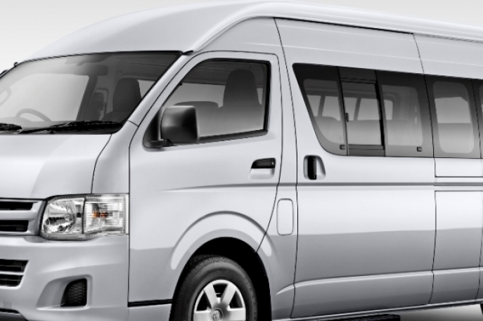 Toyota Hi Ace Mendominasi Pasar Commercial Van Market Shares Mencapai 96% Pada Februari 2013