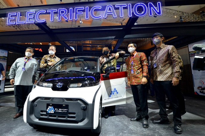 50 TAHUN TOYOTA DI INDONESIA: Dalam Semangat Total Mobility Solution dan Upaya Turut Serta Dalam Pemulihan Industri Otomotif Nasional, Toyota Berpartisipasi di Indonesia International Motor Show 2021