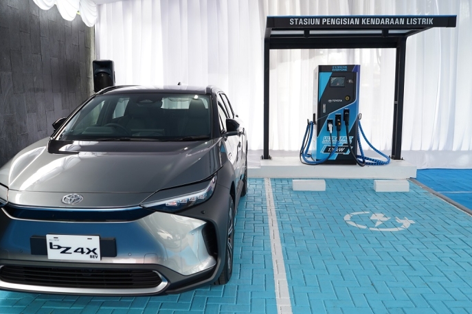 Perkuat Inisiatif IT’S TIME FOR EVERYONE: Toyota Hadirkan Ultra Fast Charging 120 dan 150 kW Pertama di DIY dan Sumatera serta Perluas Ekosistem Pendukung Elektrifikasi