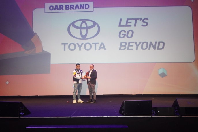 PT Toyota-Astra Motor Raih Penghargaan Gold Champion Kategori Car Brand dan Bronze Champion Kategori Electric Car dari Survey WOW Brand 2024