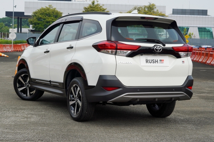 Improvement pada New Rush GR Sport: Toyota Memperkuat Image Sporty, Tough, dan Fun to Drive Sebagai Identitas GR Brand, Sebuah Family SUV dengan Tampilan yang Semakin Premium dan Berkelas
