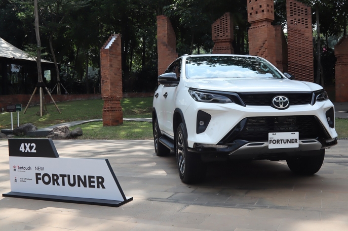 Fitur T-Intouch di New Fortuner