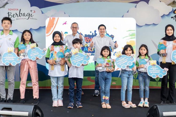 Toyota Umumkan Pemenang Toyota Dream Car Art Contest ke-17: Pelaksanaan Pilar CSR ‘Toyota Berbagi Ilmu’ yang Mengajak Anak Indonesia Menciptakan Desain Mobilitas Impian yang Kreatif dan Inovatif sebagai Solusi Masalah Lingkungan dan Sosial di Masa Depan